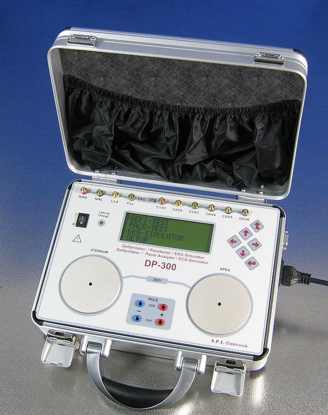 TESTER-FUNZIONALE-Defibrillatori-ECG-Pacemaker